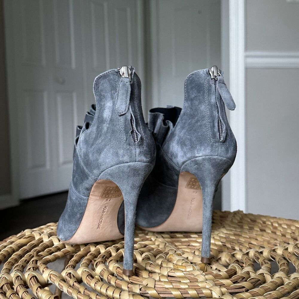 Pour La Victoire Ceara Stiletto Suede Ankle Boot Light Grey Blue Womens US 7.5 - Picture 3 of 12